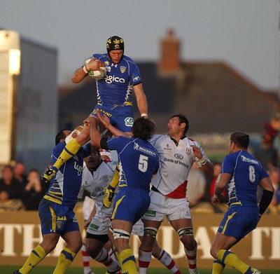 12.11.11  Ulster v Clermont Auvergne Julien Bonnaire takes the lineout for Clermont. 