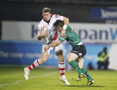 05.11.11 - Ulster v Connacht - RaboDirect Pro 12 Craig Gikroy of Ulster tackled by Paul O'Donohoe of Connacht 