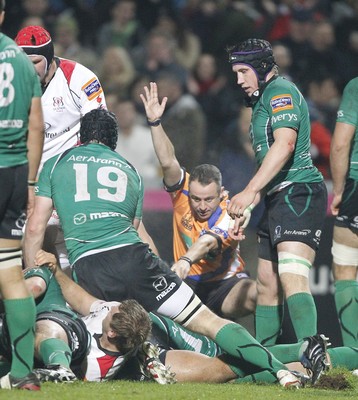 05.11.11 - Ulster v Connacht - RaboDirect Pro 12 Referee John Lacey (IRFU) signifies Tom Court scoring the second try for Ulster 