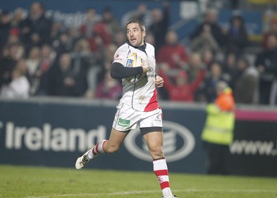 05.11.11 - Ulster v Connacht - RaboDirect Pro 12 Ian Humphreys scores the third try for Ulster  