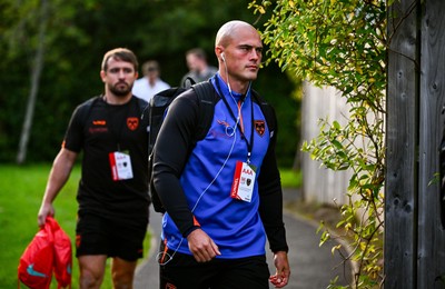 260925 - Ulster v Dragons RFC - United Rugby Championship - Jared Rosser of Dragons