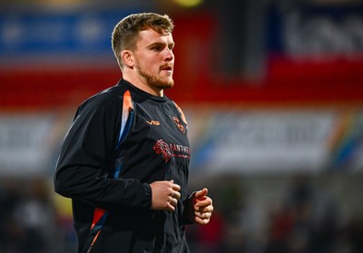 260925 - Ulster v Dragons RFC - United Rugby Championship - Shane Lewis-Hughes of Dragons