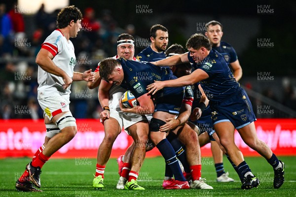 260925 - Ulster v Dragons RFC - United Rugby Championship -  Matthew Screech of Dragons is tackled by Rob Herring of Ulster 