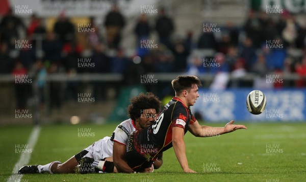 261018 - Ulster v Dragons - Guinness PRO14 -  Ulster's Henry Speight in action with Dragons Taine Basham