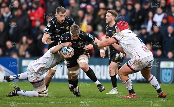 140423 - Ulster v Dragons RFC - United Rugby Championship - Aaron Wainwright of Dragons is tackled by Sam Carter of Ulster