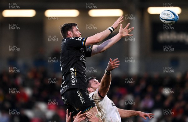 140423 - Ulster v Dragons RFC - United Rugby Championship - George Nott of Dragons wins possession in the lineout against Alan O'Connor of Ulster