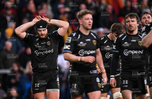 140423 - Ulster v Dragons RFC - United Rugby Championship - Rhodri Jones of Dragons dejected after his side conceded a try