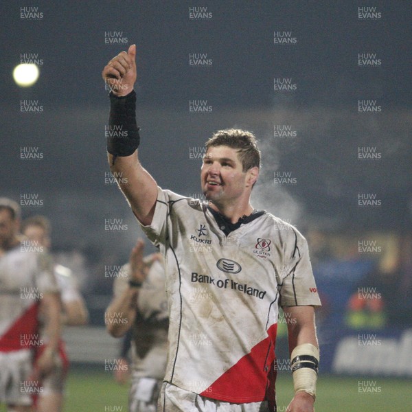 13.01.12 Ulster v Leicester... Ulster Capt Johann Muller salutes the Ulster crowd at the end of the fifth round Heineken Cup game. 