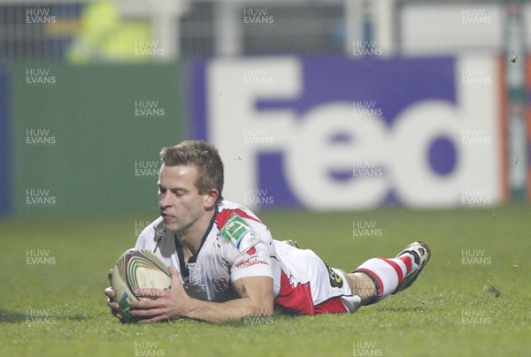 13.01.12 Ulster v Leicester... Paul Marshall scores the fourth and bonus point try for Ulster. 