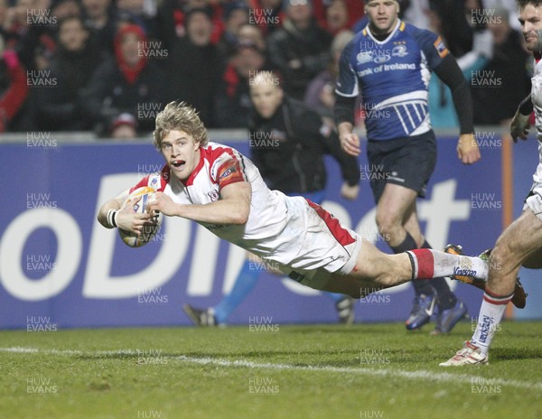 211212 Ulster v Leinster - RaboDirect Pro 12 - Andrew Trimble dives over to score the winning try for Ulster 