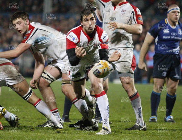 211212 Ulster v Leinster - RaboDirect Pro 12 - Ruan Pienaar of Ulster feeds the ball out from a ruck 