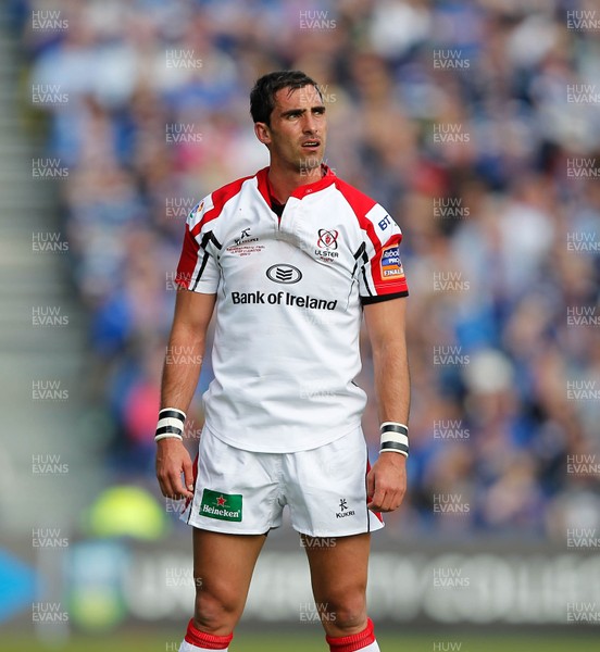 250513 - Ulster v Leinster - RaboDirect Pro 12 - Ruan Pienaar of Ulster eyes up his kick 