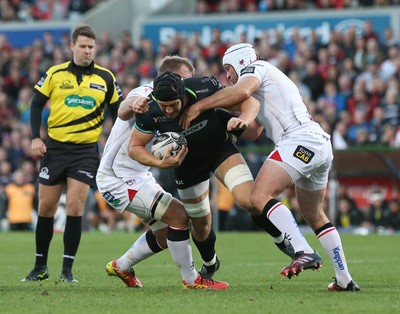 011016 Ulster v Ospreys -Franco van der Merwe tackles Ospreys James King