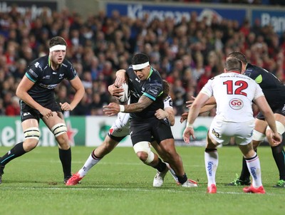 011016 Ulster v Ospreys -Ospreys Josh Matavesi tries to find a way through