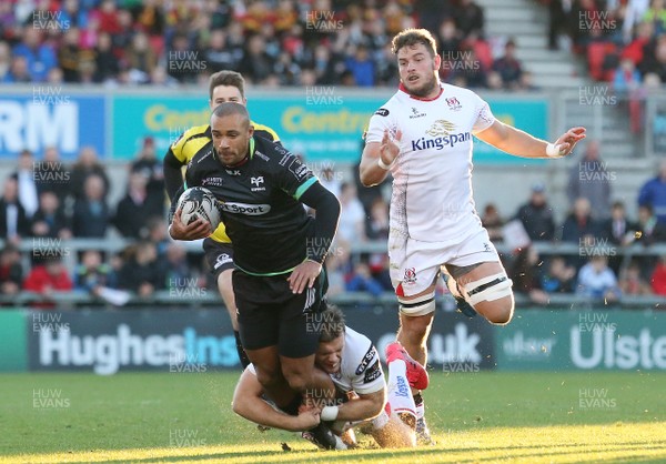 011016 Ulster v Ospreys - Ospreys Eli Walker is tackled by Darren Cave