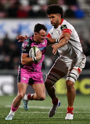 040426 - Ulster v Ospreys - EPCR Challenge Cup Round of 16 - Luke Morgan of Ospreys and Cormac Izuchukwu of Ulster