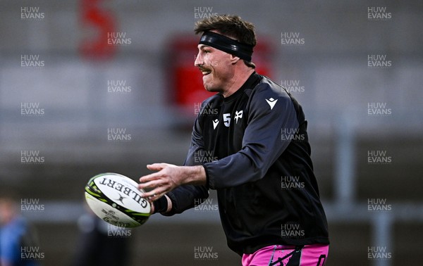040426 - Ulster v Ospreys - EPCR Challenge Cup Round of 16 - Ryan Smith of Ospreys before the match