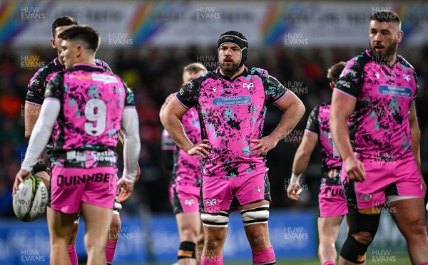 040426 - Ulster v Ospreys - EPCR Challenge Cup Round of 16 - Morgan Morris of Ospreys