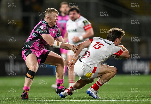 040426 - Ulster v Ospreys - EPCR Challenge Cup Round of 16 - Ethan McIlroy of Ulster is tackled by Sam Parry of Ospreys