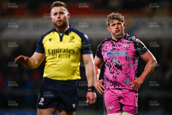 040426 - Ulster v Ospreys - EPCR Challenge Cup Round of 16 - Jac Morgan of Ospreys reacts