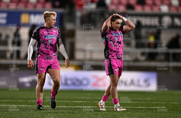 040426 - Ulster v Ospreys - EPCR Challenge Cup Round of 16 - Dan Edwards, right, and Iestyn Hopkins of Ospreys react after their side's defeat
