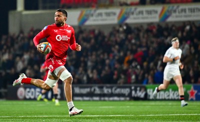 010325 - Ulster v Scarlets - United Rugby Championship - Vaea Fifita of Scarlets on his way to scoring his side's third try