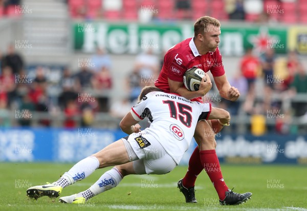010918 - Ulster v Scarlets - Guinness PRO14 -  Ulster's Will Addison in action with Scarlets Tom Prydie