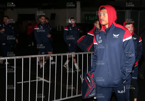 291119 - Ulster v Scarlets - Guinness PRO14 -  Scarlets Sam Lousi arriving at the stadium to make his debut