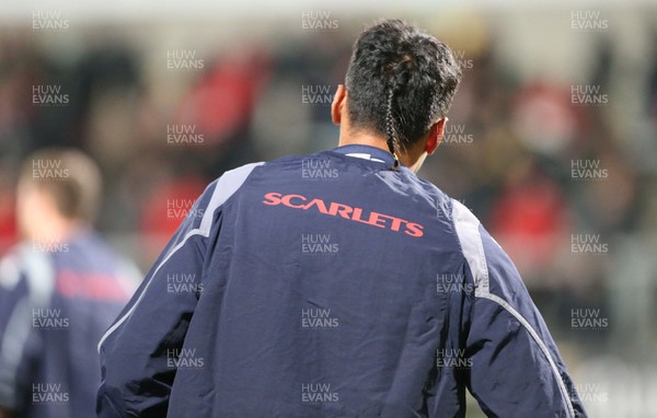 291119 - Ulster v Scarlets - Guinness PRO14 -  Scarlets Sam Lousi during warm up ahead of his debut 