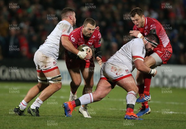 291119 - Ulster v Scarlets - Guinness PRO14 -  Ulster's Sean Reidy and Scarlet's Paul Asquith