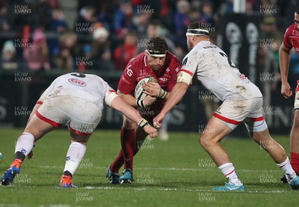 291119 - Ulster v Scarlets - Guinness PRO14 -  Ulster's Rob Herring and Marty Moore tackle Scarlet's Phil Price