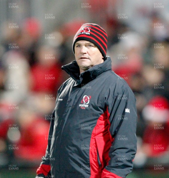 071213 - Ulster v Treviso - Heineken Cup - Ulster coach Mark Anscombe  (c) Huw Evans Agency