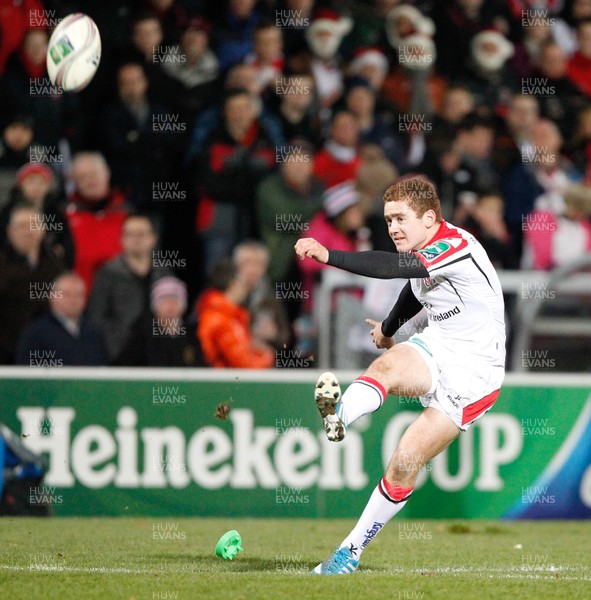 071213 - Ulster v Treviso - Heineken Cup - Paddy Jackson of Ulster kicks a conversion  (c) Huw Evans Agency