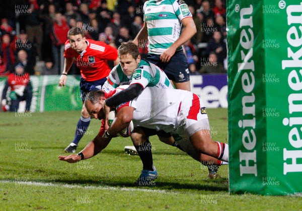 071213 - Ulster v Treviso - Heineken Cup - John Afoa scores the third try for Ulster  (c) Huw Evans Agency