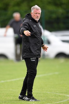 050725 - Undy Athletic v Newport County - Pre season Friendly - Newport County Assistant Manager, Wayne Hatswell
