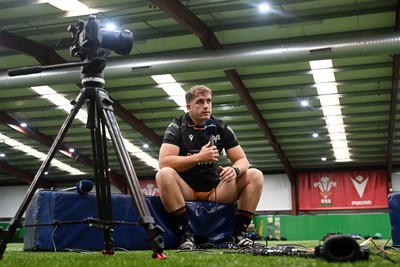 160926 - URC Content Day - Morgan Morse of Ospreys
