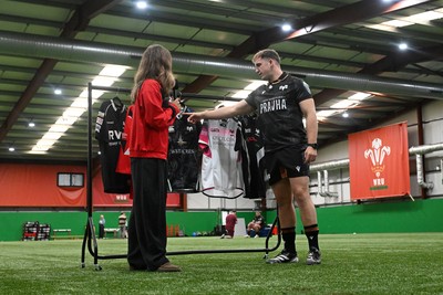 160926 - URC Content Day - Morgan Morse of Ospreys