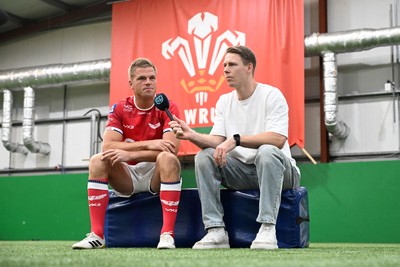 160926 - URC Content Day - Gareth Anscombe of Scarlets