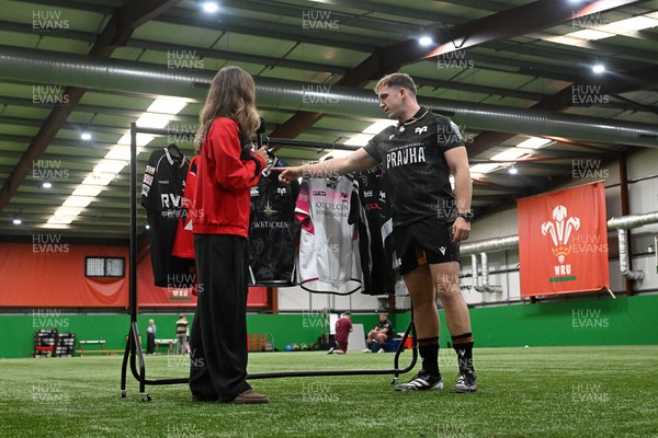 160926 - URC Content Day - Morgan Morse of Ospreys