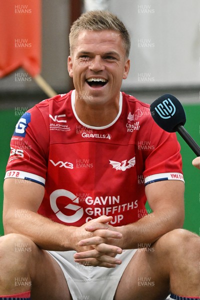 160926 - URC Content Day - Gareth Anscombe of Scarlets