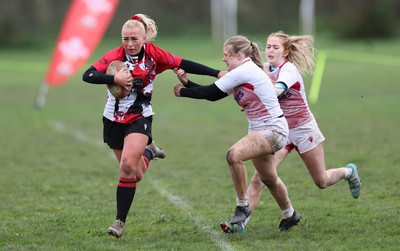 150424 - Urdd WRU Sevens, Cardiff - Action from Girls Cup Final, Coleg Llandovery v Coleg Gwent