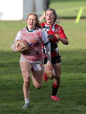 150424 - Urdd WRU Sevens, Cardiff - Action from Girls Cup Final, Coleg Llandovery v Coleg Gwent