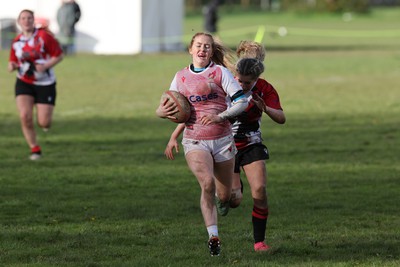 150424 - Urdd WRU Sevens, Cardiff - Action from Girls Cup Final, Coleg Llandovery v Coleg Gwent