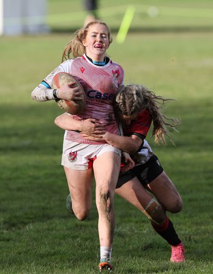 150424 - Urdd WRU Sevens, Cardiff - Action from Girls Cup Final, Coleg Llandovery v Coleg Gwent