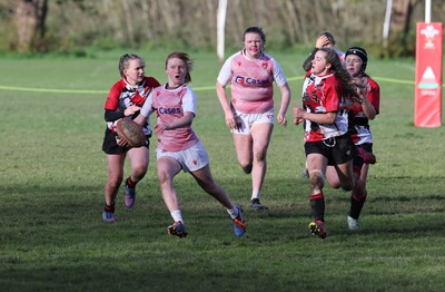 150424 - Urdd WRU Sevens, Cardiff - Action from Girls Cup Final, Coleg Llandovery v Coleg Gwent