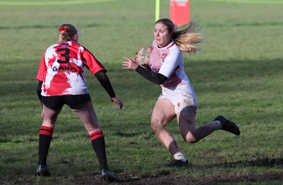 150424 - Urdd WRU Sevens, Cardiff - Action from Girls Cup Final, Coleg Llandovery v Coleg Gwent