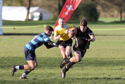 150424 - Urdd WRU Sevens, Cardiff - Action from the Boys Cup Final, Whitchurch v Glantaf