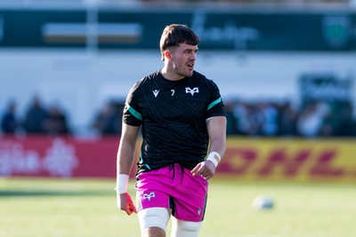 131225 - US Montauban v Ospreys - EPCR Challenge Cup - Gwilym Evans of Ospreys