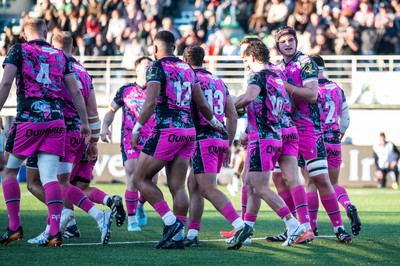 131225 - US Montauban v Ospreys - EPCR Challenge Cup - Players of Ospreys celebrate try