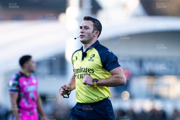 131225 - US Montauban v Ospreys - EPCR Challenge Cup - Referee Adam Leal